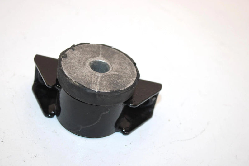 99 Kawasaki Prairie 400 4x4 Oem Rear Lower Engine Mount Bracket 32190-1097 AK16